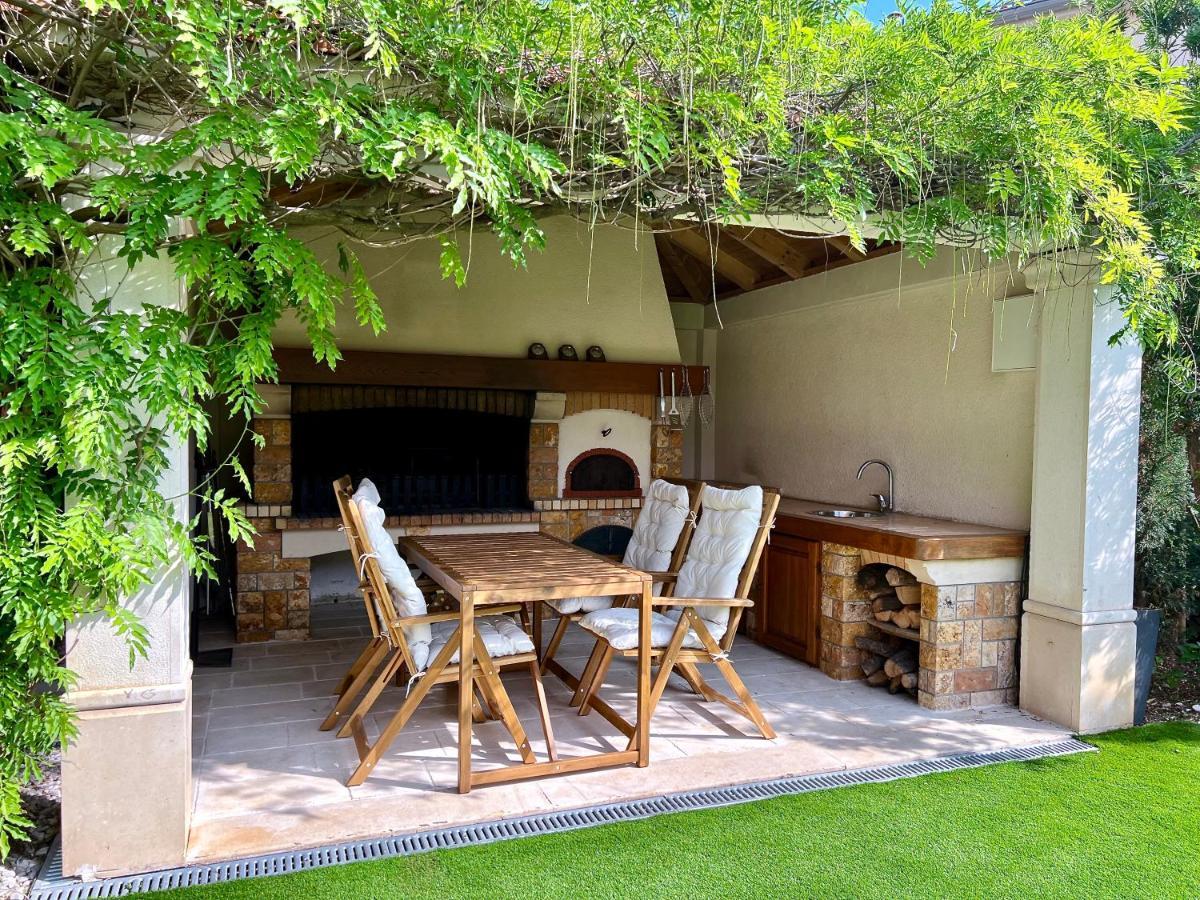 Villa Romana II โอมิช ภายนอก รูปภาพ